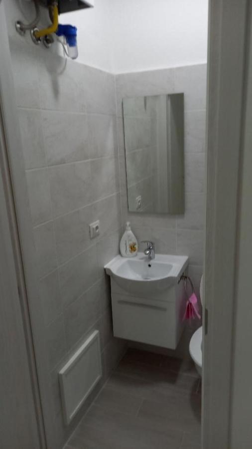 Giorgia 1 Apartment Кампофеличе ди Рокела Екстериор снимка