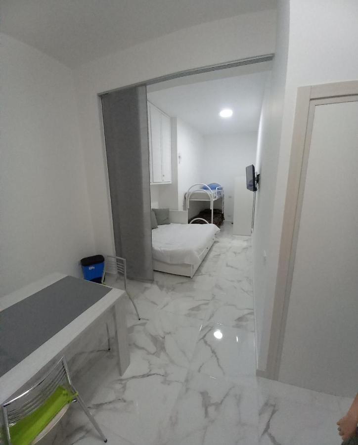 Giorgia 1 Apartment Кампофеличе ди Рокела Екстериор снимка